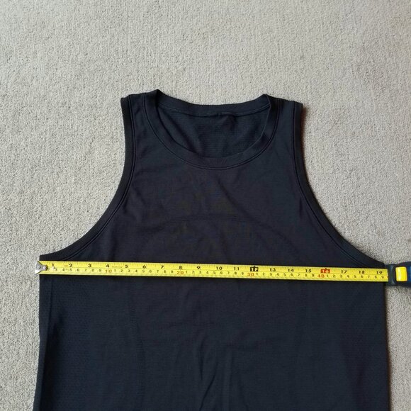 Lululemon Swiftly Breeze Tank in Black, size M - Picture 9 of 9